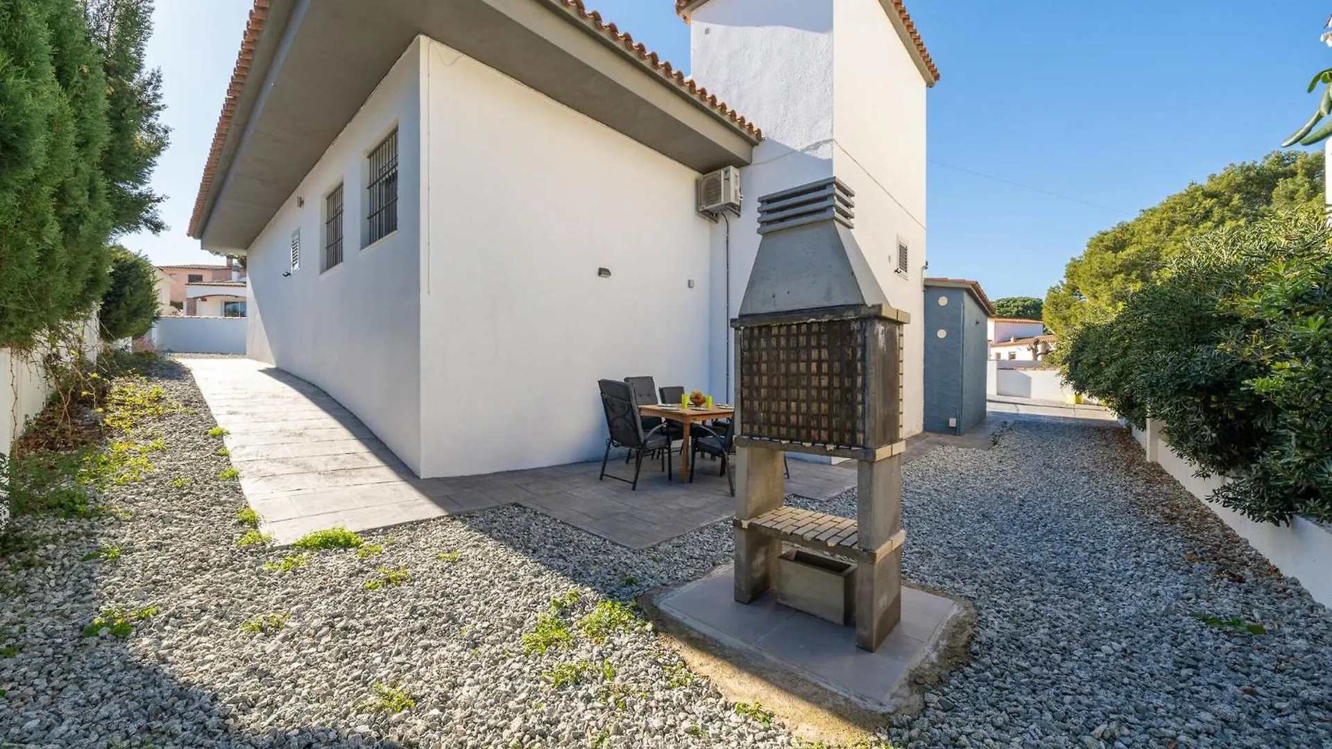 Villa For 10 Persons In L' Escala Spanien